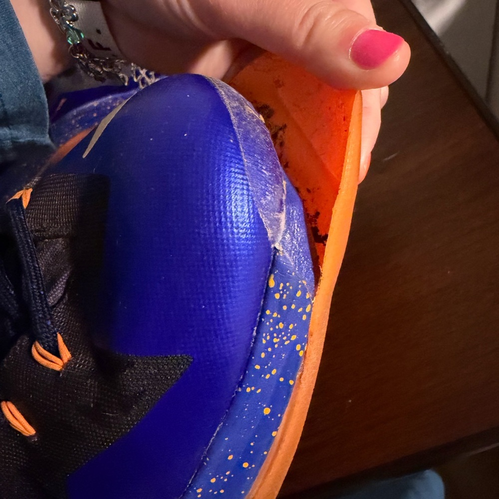 2013 Nike LeBron X Sneakers - Picture 7 of 15